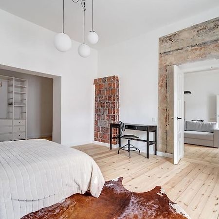 Spacious 2-Bedroom Flat In Old Town By Urban Rent Vilnius Bagian luar foto