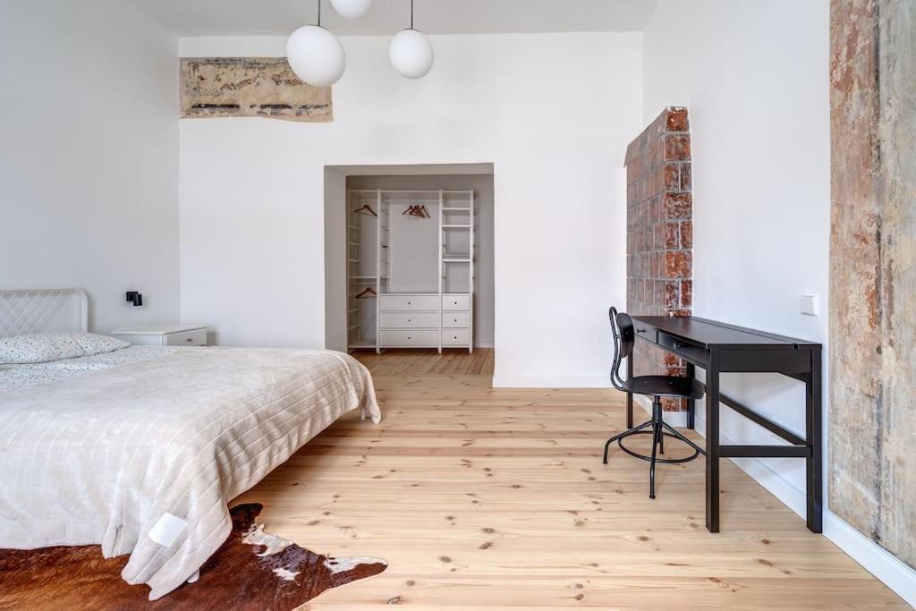 Spacious 2-Bedroom Flat In Old Town By Urban Rent Vilnius Bagian luar foto