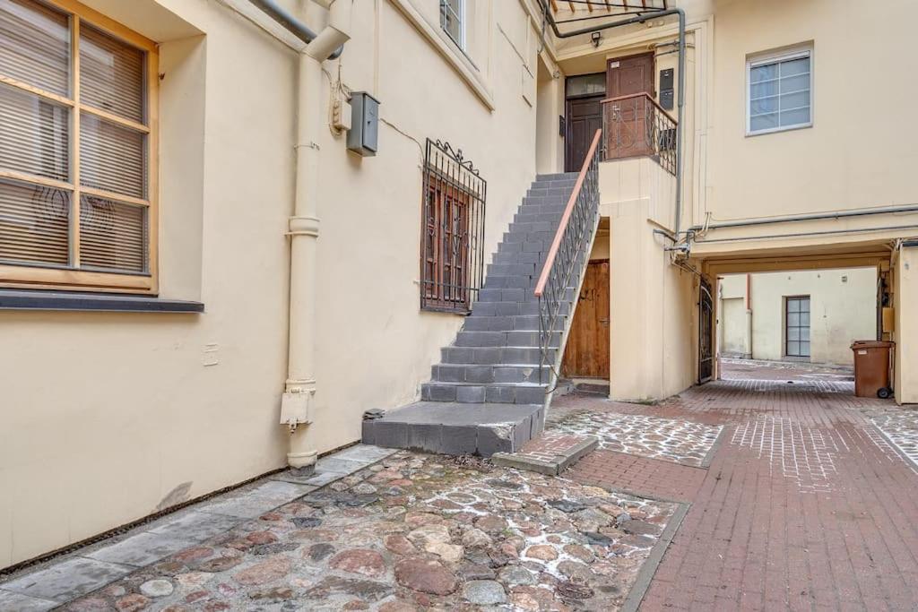 Spacious 2-Bedroom Flat In Old Town By Urban Rent Vilnius Bagian luar foto