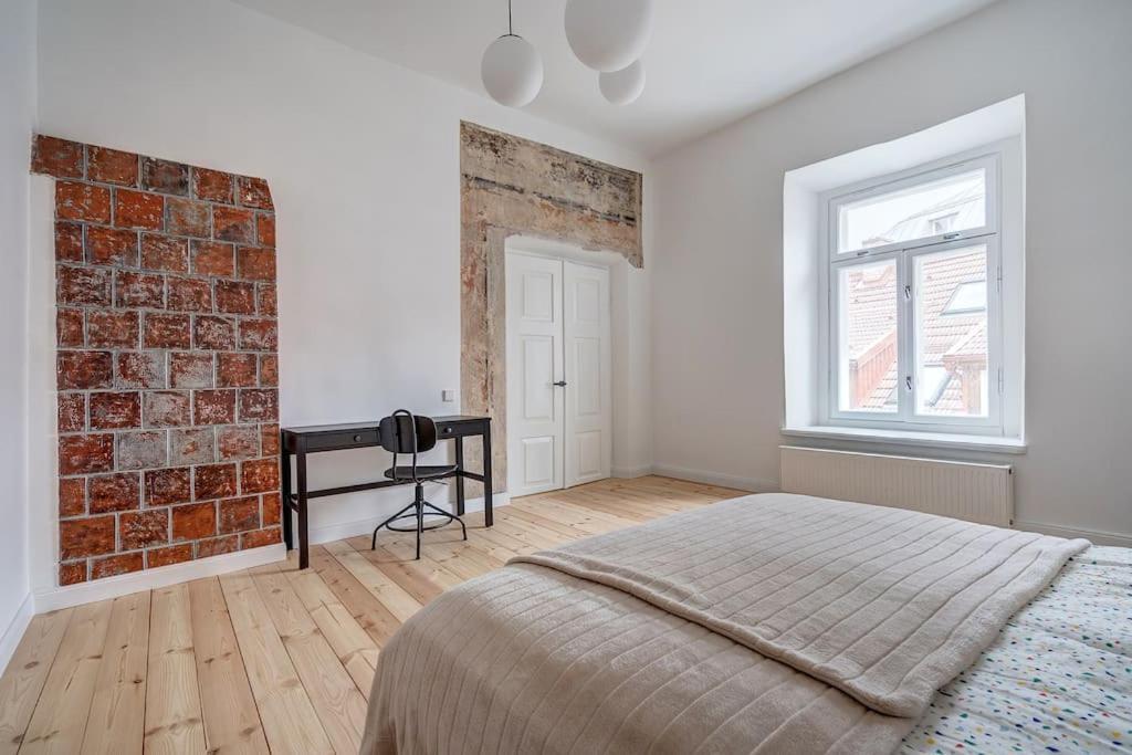 Spacious 2-Bedroom Flat In Old Town By Urban Rent Vilnius Bagian luar foto