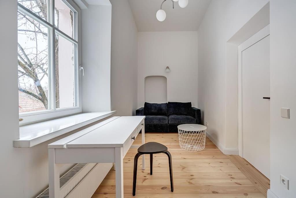 Spacious 2-Bedroom Flat In Old Town By Urban Rent Vilnius Bagian luar foto