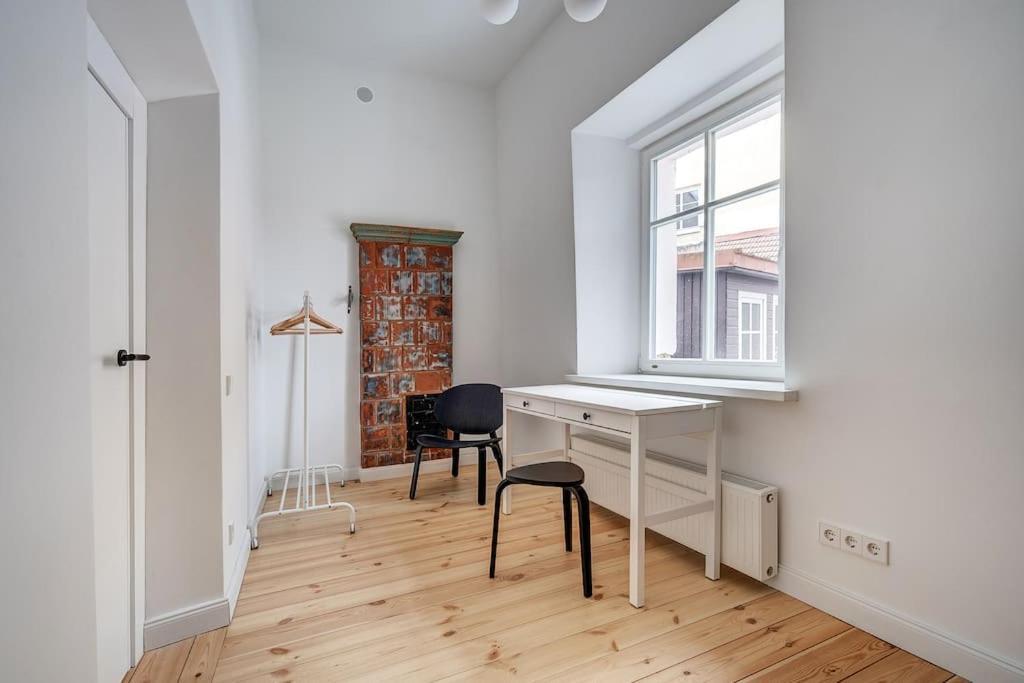 Spacious 2-Bedroom Flat In Old Town By Urban Rent Vilnius Bagian luar foto